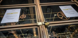 Government gives stern warning to shops that do not adhere to new health and safety measures