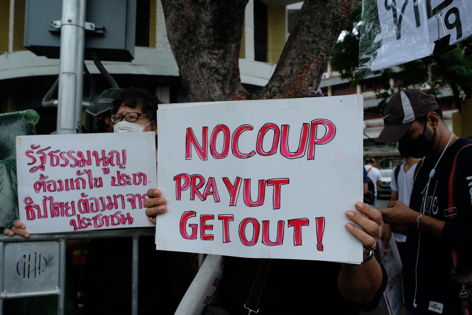 Student protest leaders want to expand movement beyond students; calls for governments to listen to their criticism